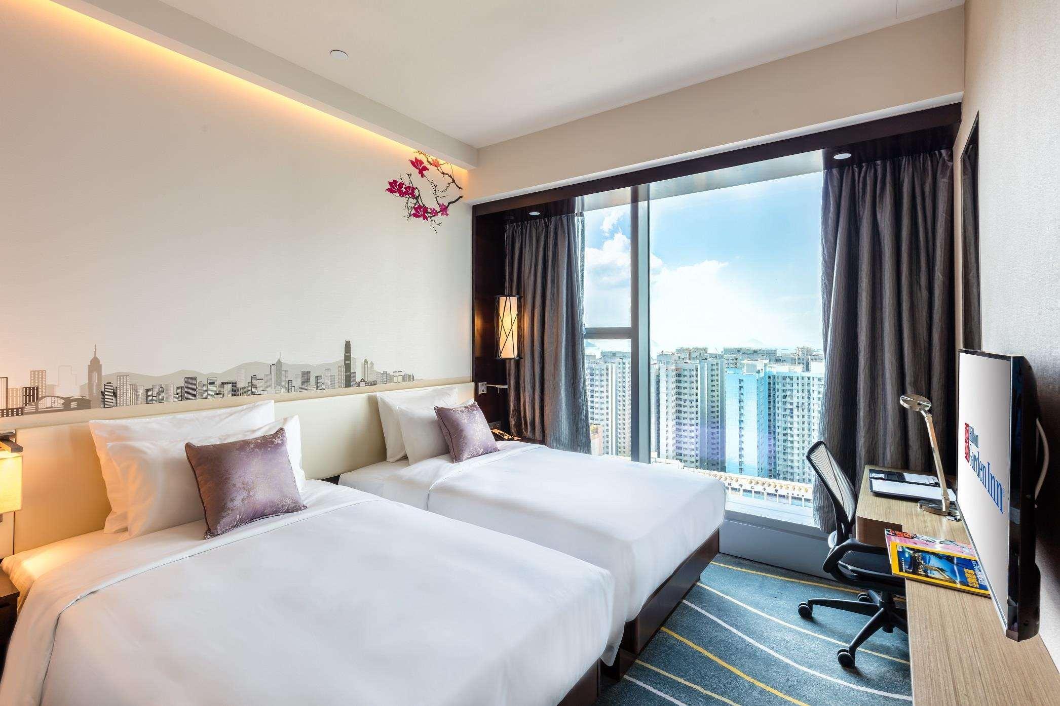 Hilton Garden Inn Hong Kong Mongkok Exterior photo