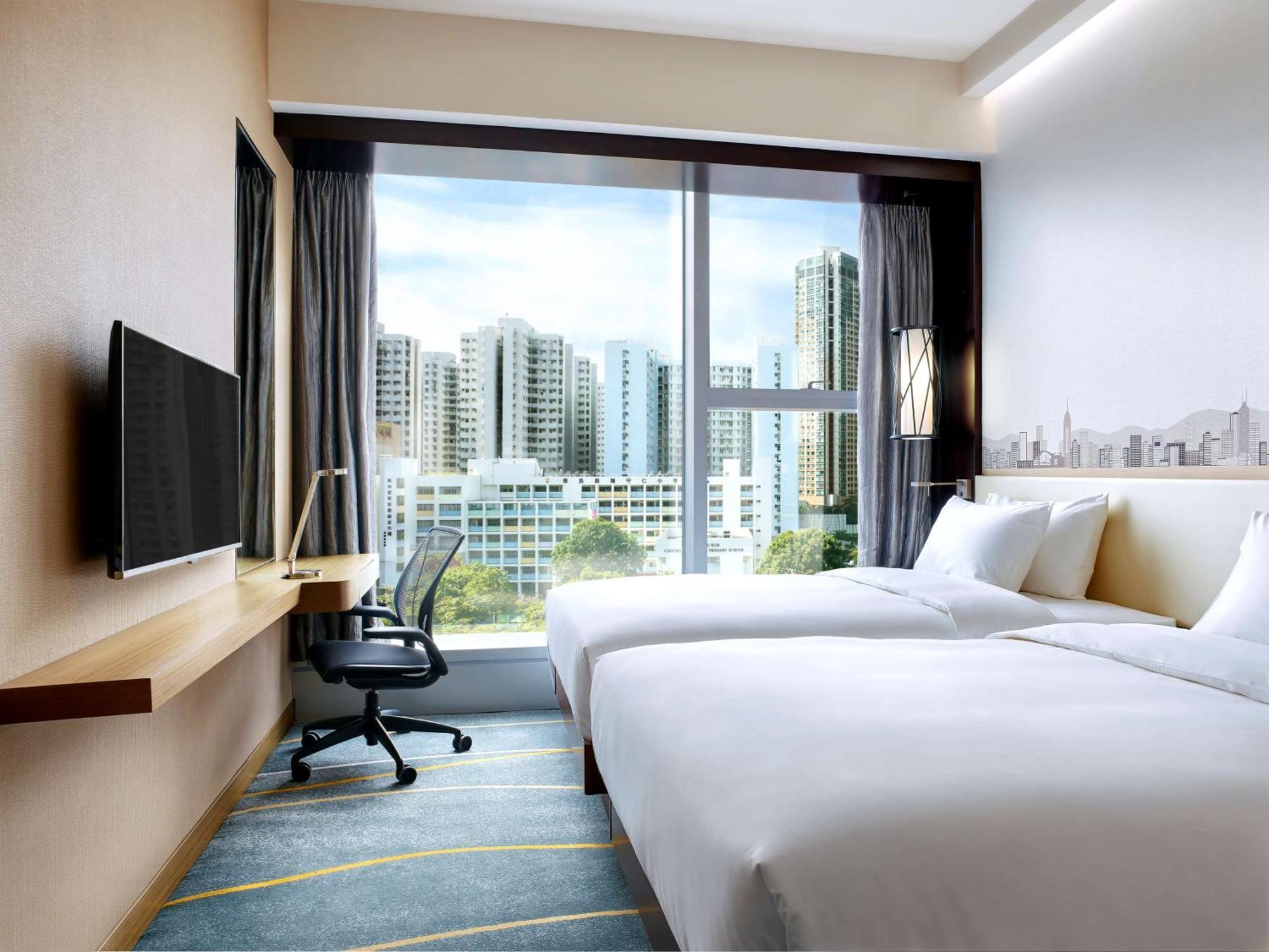 Hilton Garden Inn Hong Kong Mongkok Exterior photo