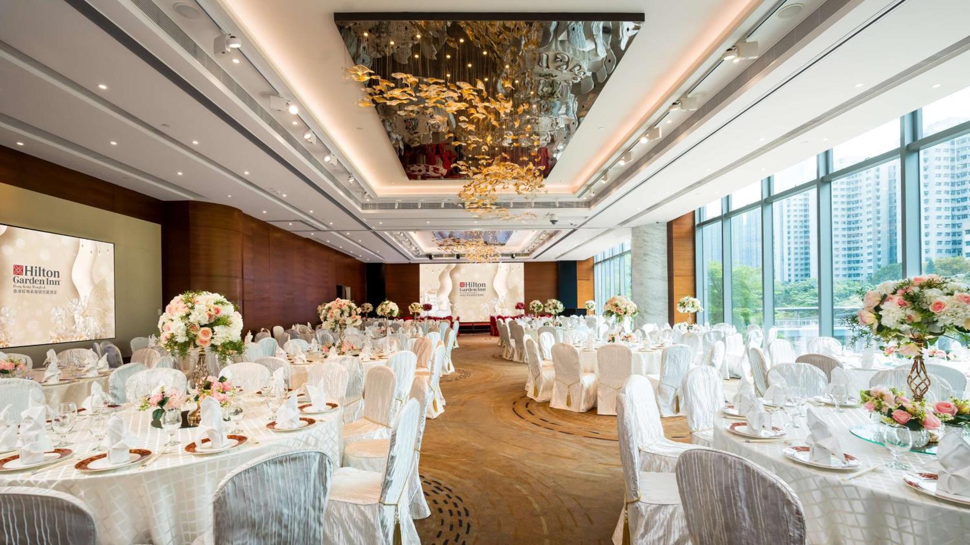 Hilton Garden Inn Hong Kong Mongkok Exterior photo